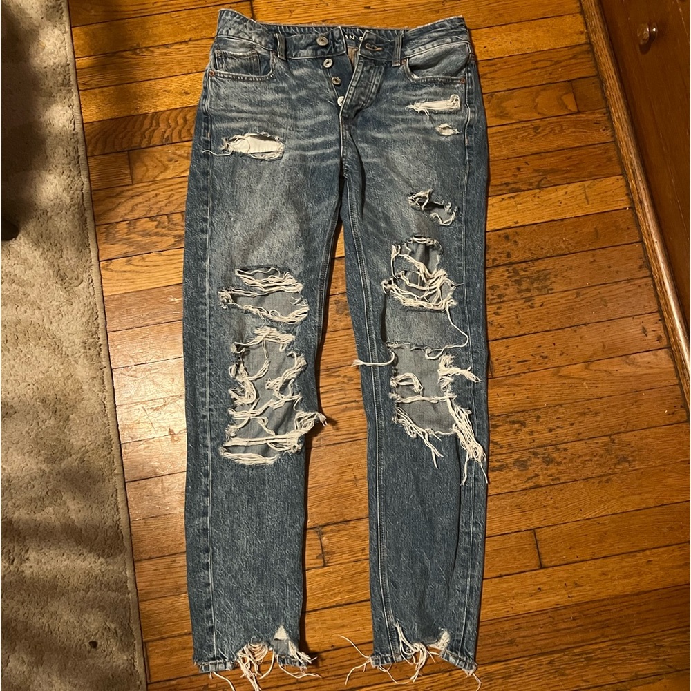 AE Tomgirl jeans